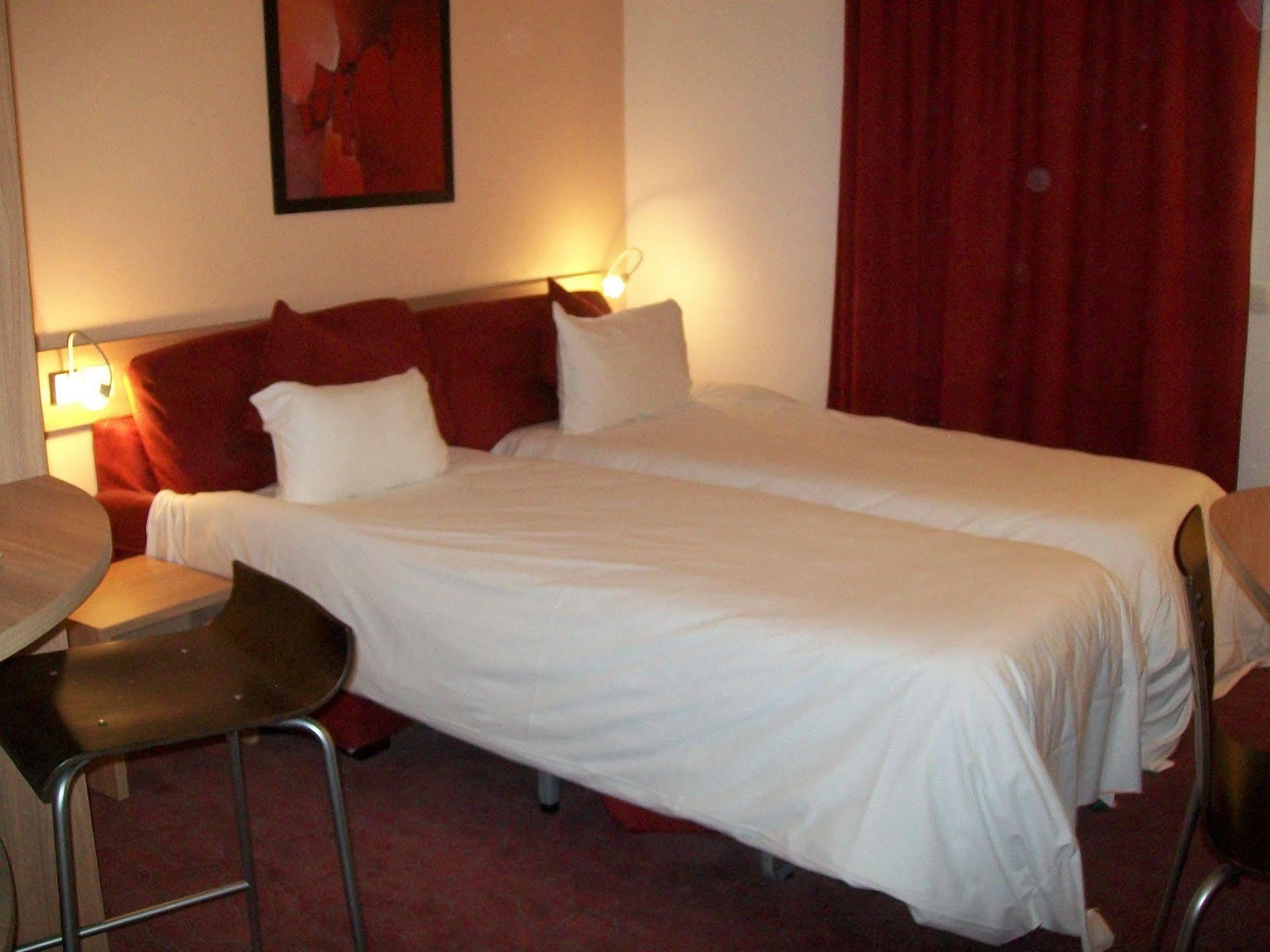Canal Suites Pantin Bagian luar foto